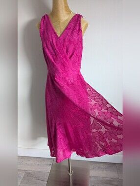 DKNY Sleeveless Fuchsia Lace Fit-and-Flare Dress Size 4